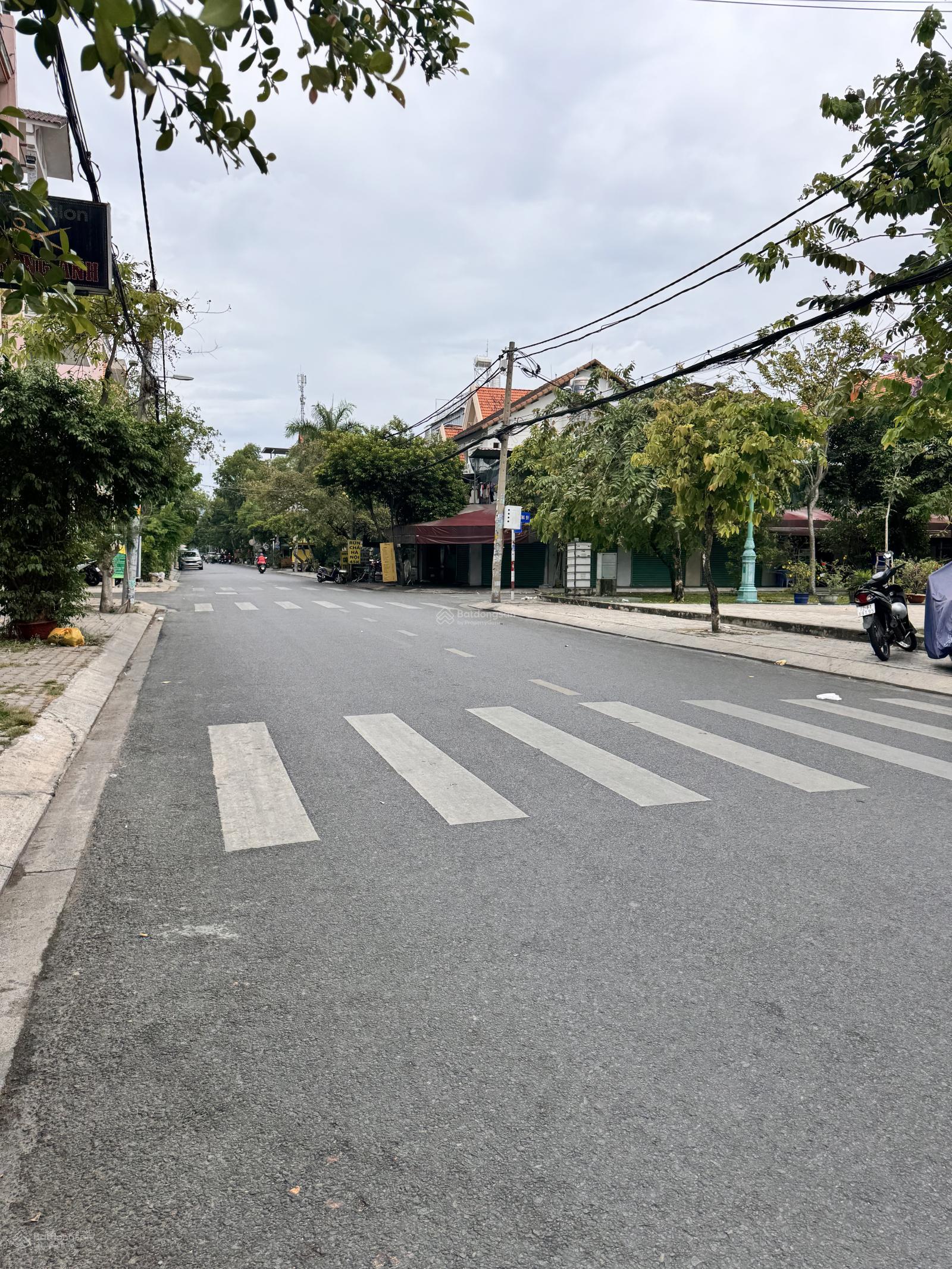 CHUYỂN CÔNG TÁC CẦN BÁN  GẤP CĂN NHÀ  ĐẸP, TÂN PHONG, QUẬN 7, 92 M2, CHỈ 14.5  TỶ